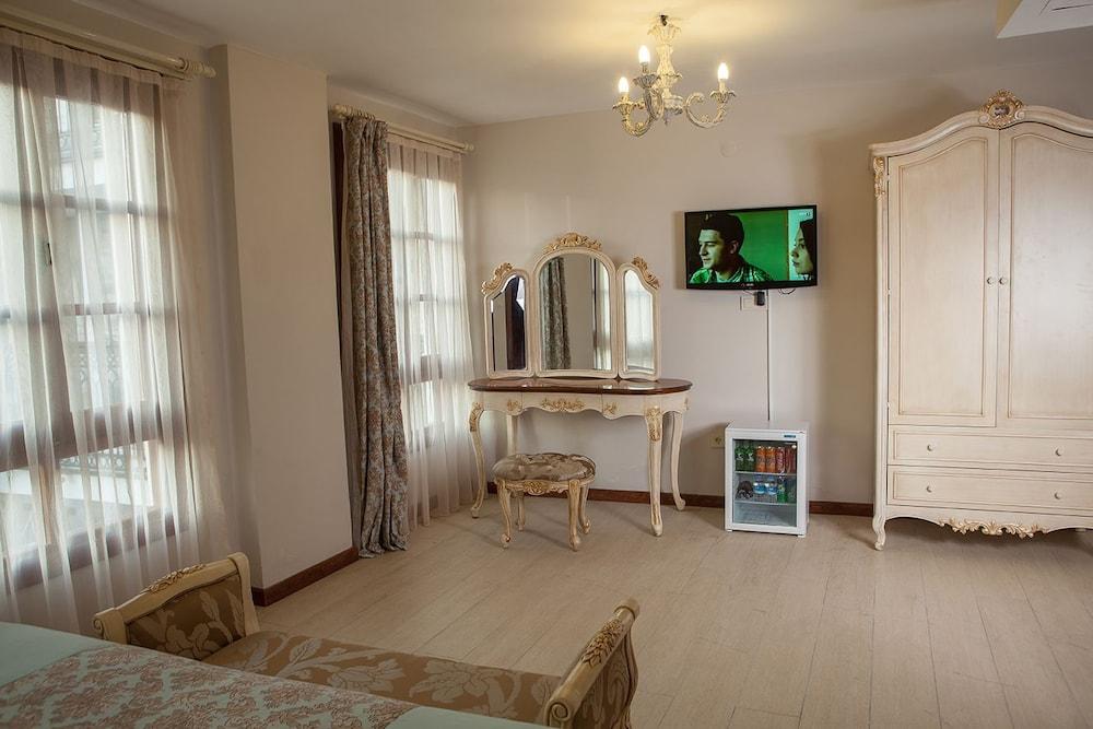 La Petra Hotel Измир Экстерьер фото